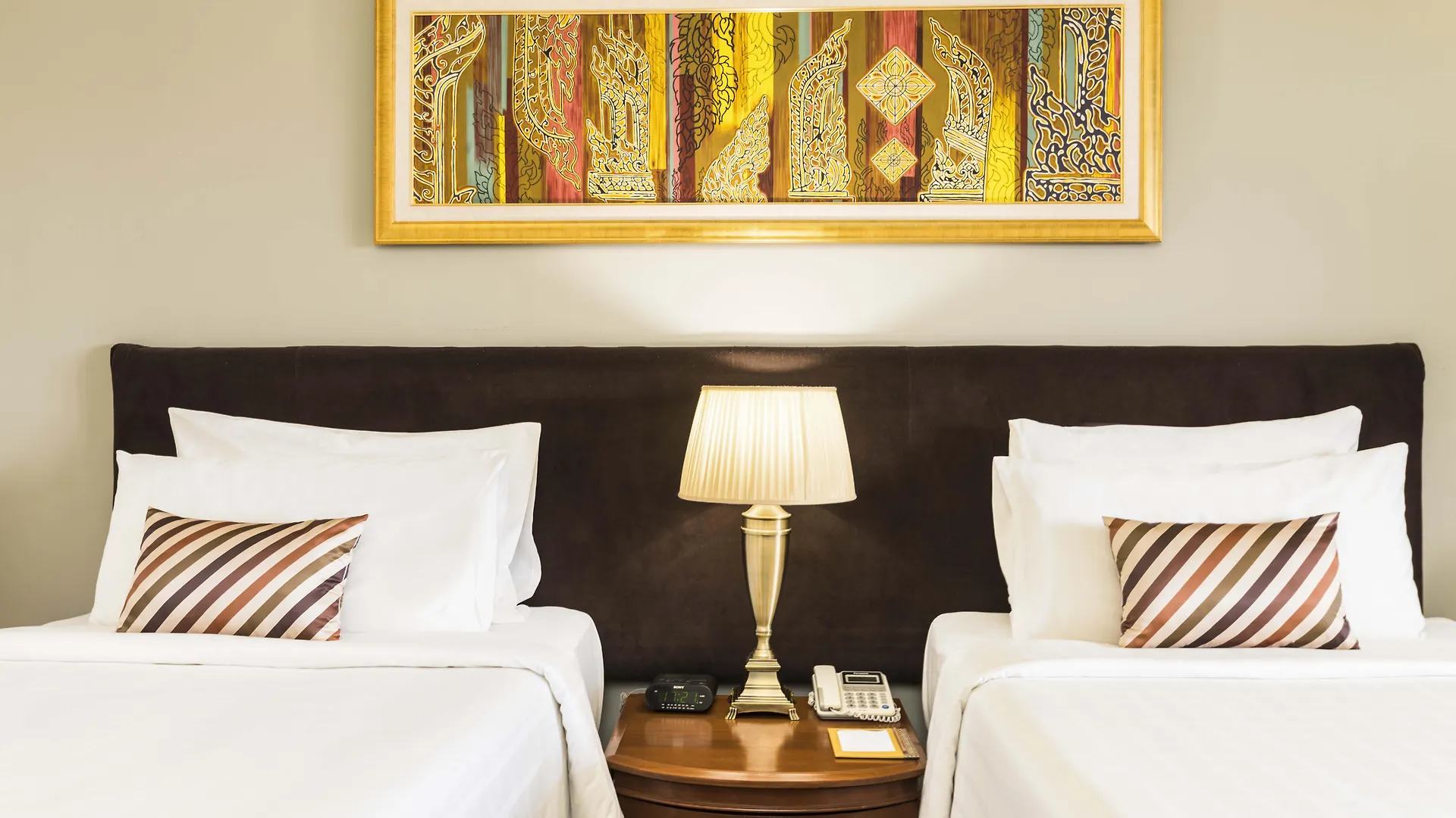 Chatrium Hotel Royal Lake Yangon 5*,  Birmanie
